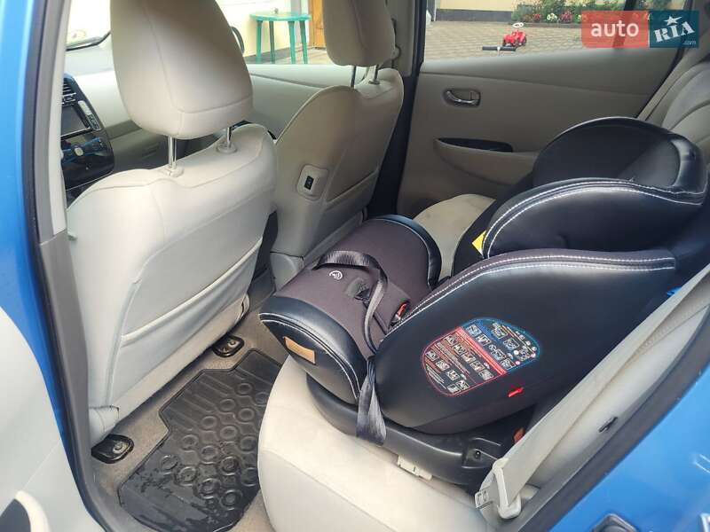 Хэтчбек Nissan Leaf 2012 в Луцке