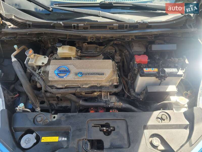 Хэтчбек Nissan Leaf 2012 в Луцке