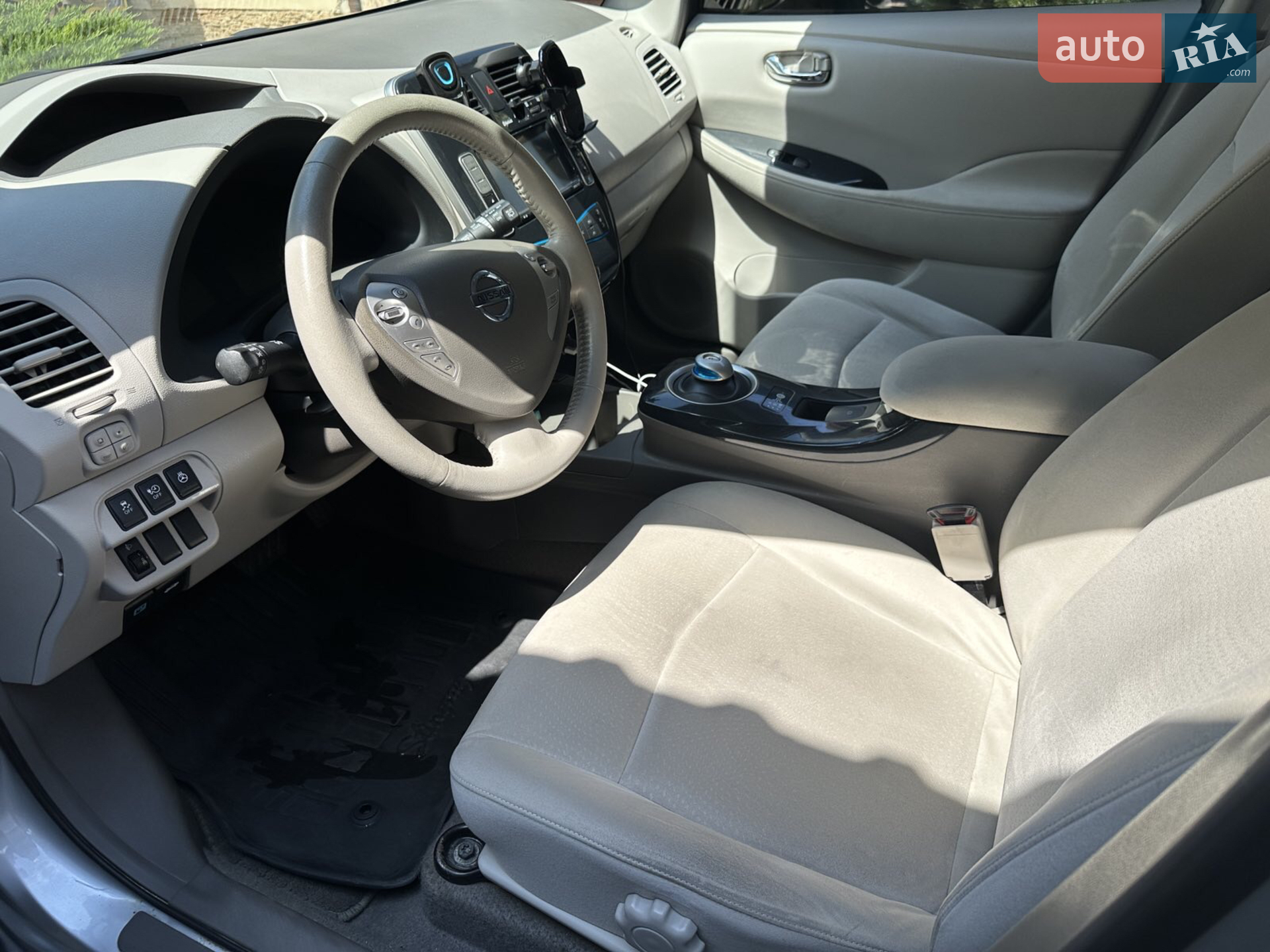 2011 Nissan Leaf - мініатюра 16