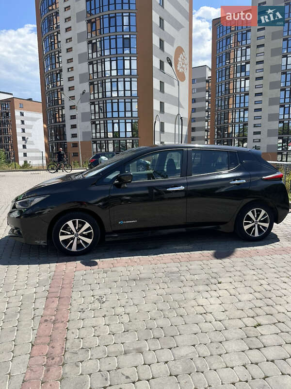 Хэтчбек Nissan Leaf 2019 в Ивано-Франковске