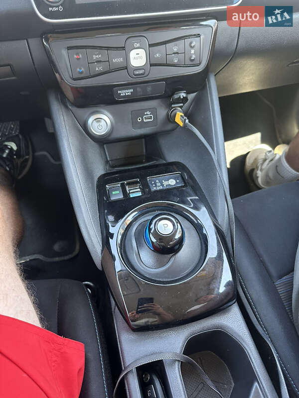Хэтчбек Nissan Leaf 2019 в Ивано-Франковске