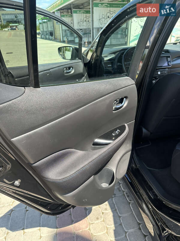 Хэтчбек Nissan Leaf 2019 в Ивано-Франковске