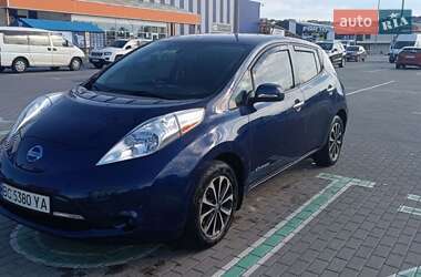 Хэтчбек Nissan Leaf 2016 в Стрые