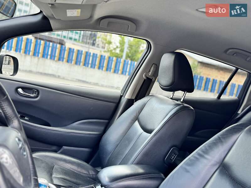 Хетчбек Nissan Leaf 2014 в Києві