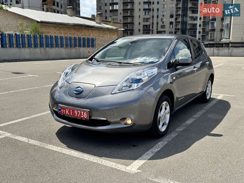 Хетчбек Nissan Leaf 2014 в Києві