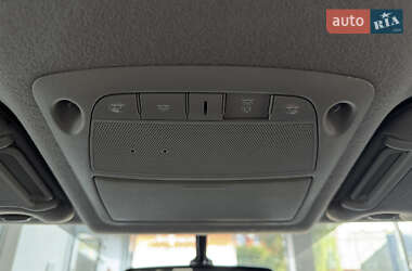 Хэтчбек Nissan Leaf 2013 в 