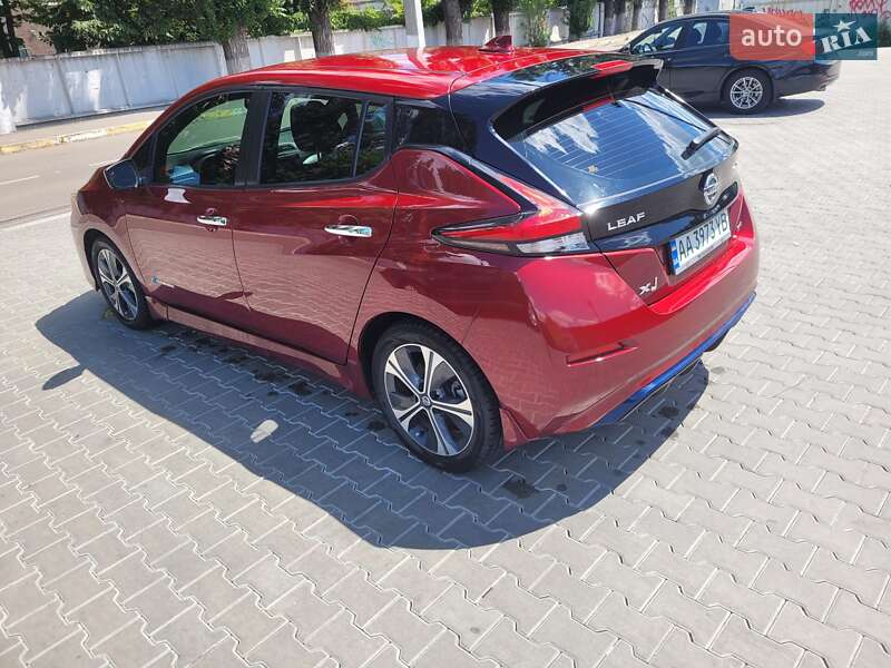 Хетчбек Nissan Leaf 2019 в Києві