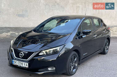 Хэтчбек Nissan Leaf 2018 в Ровно