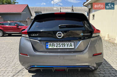 Хэтчбек Nissan Leaf 2019 в 