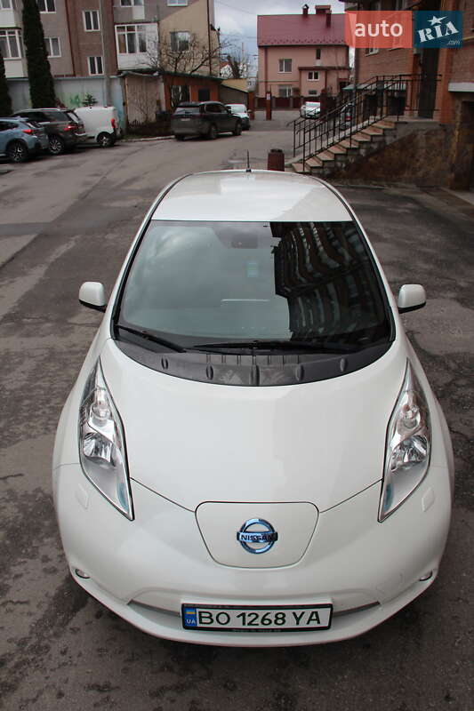 Хетчбек Nissan Leaf 2014 в Тернополі