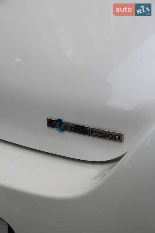 Хетчбек Nissan Leaf 2014 в Тернополі