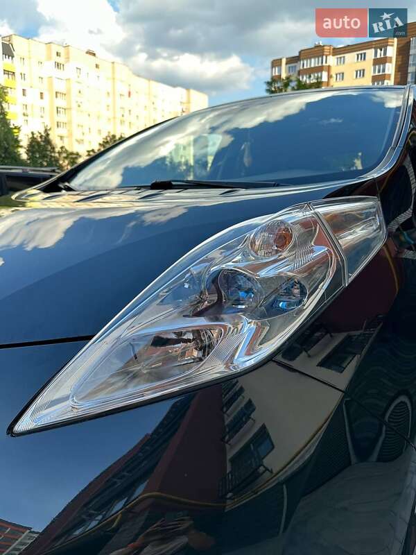 Хетчбек Nissan Leaf 2014 в Житомирі