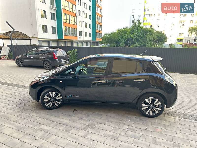 Хетчбек Nissan Leaf 2014 в Житомирі