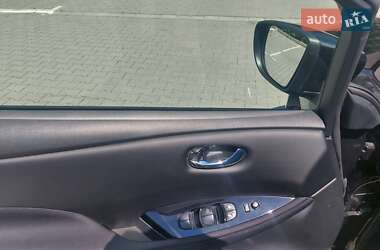 Хэтчбек Nissan Leaf 2020 в 