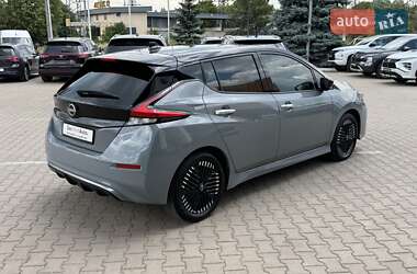 Хэтчбек Nissan Leaf 2022 в 