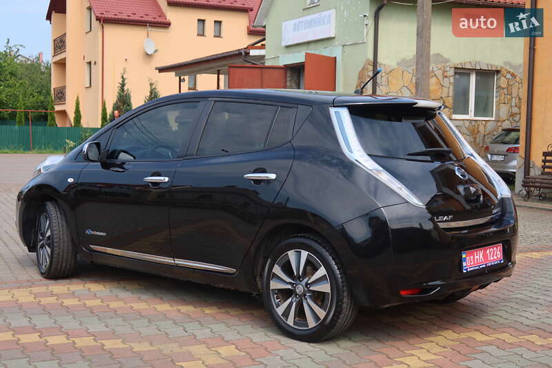 Хэтчбек Nissan Leaf 2013 в Самборе