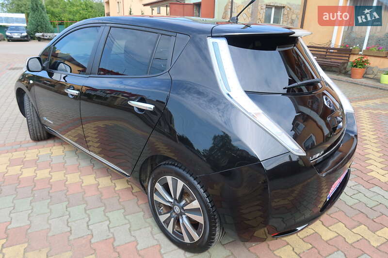 Хэтчбек Nissan Leaf 2013 в Самборе