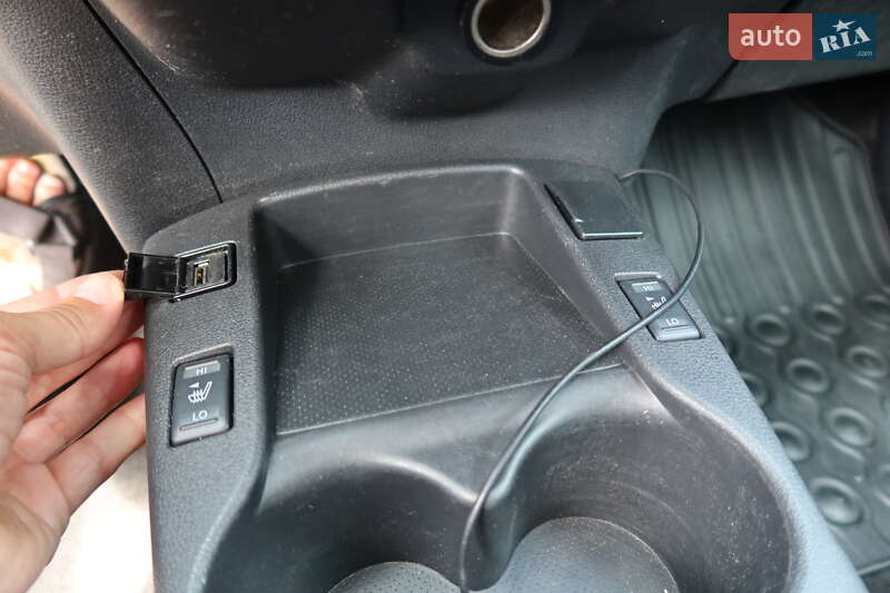 Хэтчбек Nissan Leaf 2013 в Самборе