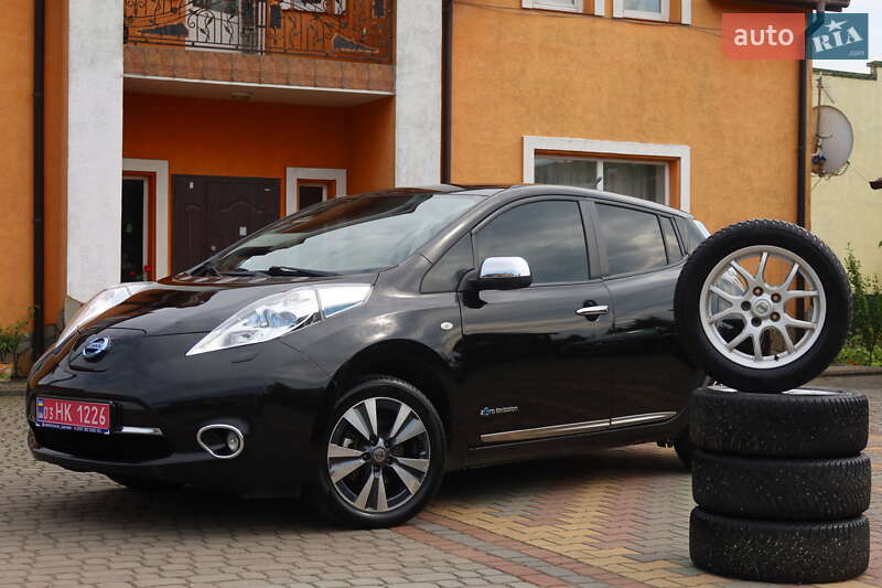 Хэтчбек Nissan Leaf 2013 в Самборе