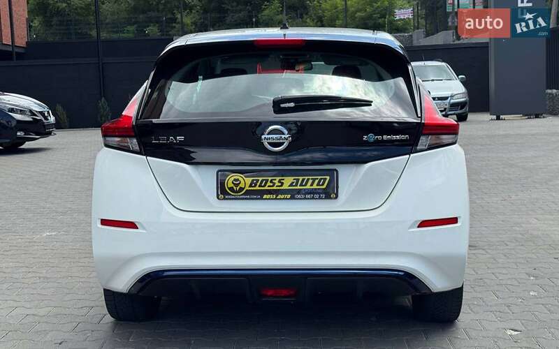 Хэтчбек Nissan Leaf 2022 в Черновцах
