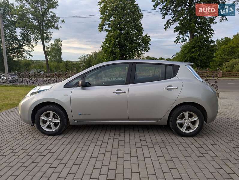 Хэтчбек Nissan Leaf 2013 в Дрогобыче