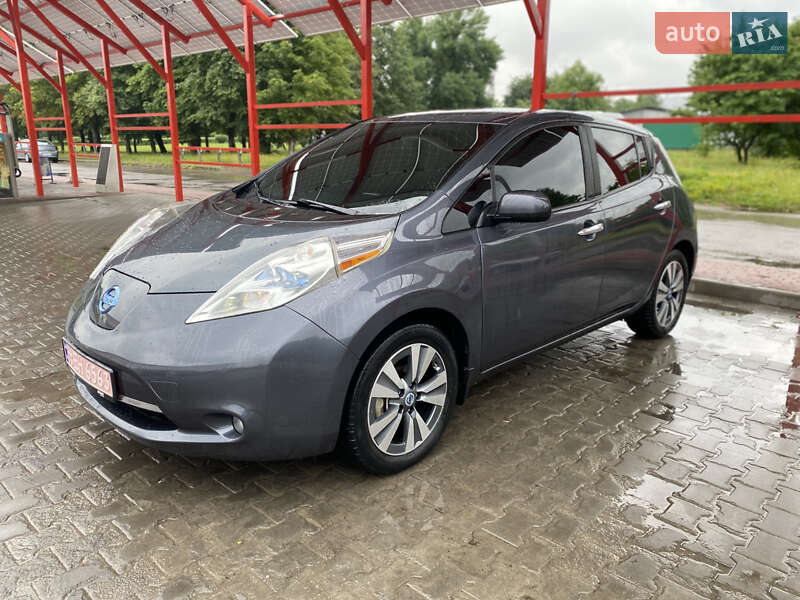 Хетчбек Nissan Leaf 2013 в Луцьку