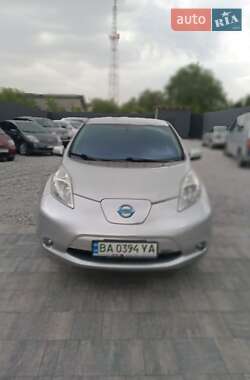 Хэтчбек Nissan Leaf 2014 в Кропивницком