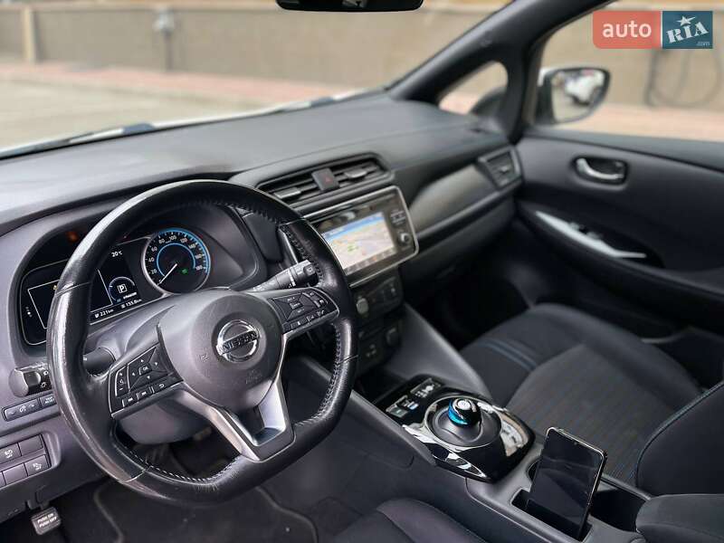 Хетчбек Nissan Leaf 2018 в Києві
