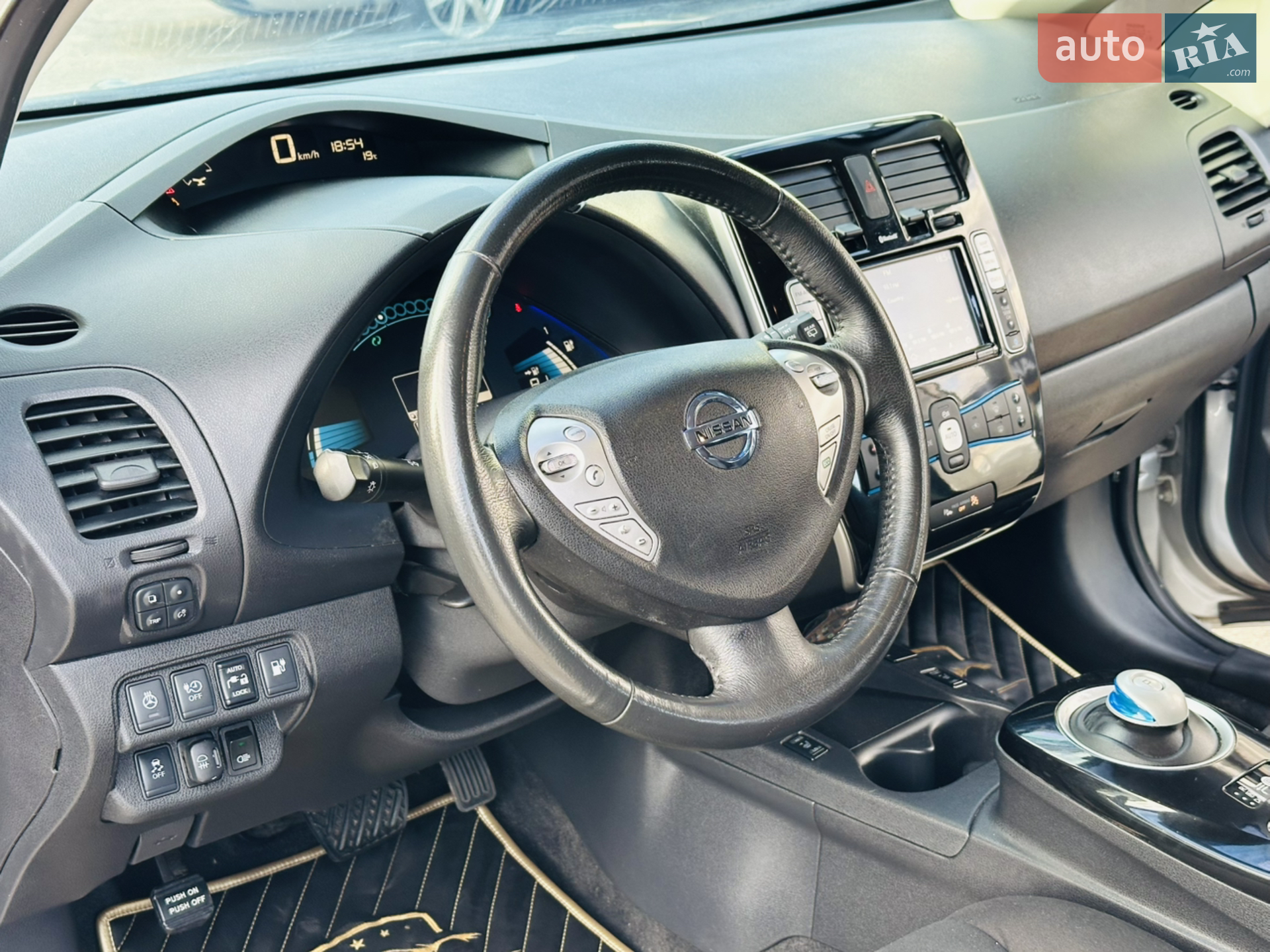 2015 Nissan Leaf - мініатюра 14