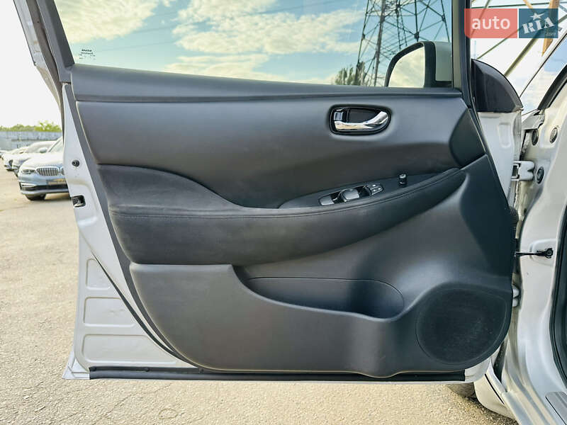 Хэтчбек Nissan Leaf 2015 в Харькове фото 15 Хэтчбек Nissan Leaf 2015 в Харькове