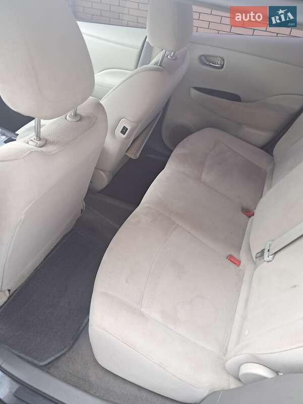 Хетчбек Nissan Leaf 2011 в Черкасах фото 9 Хетчбек Nissan Leaf 2011 в Черкасах