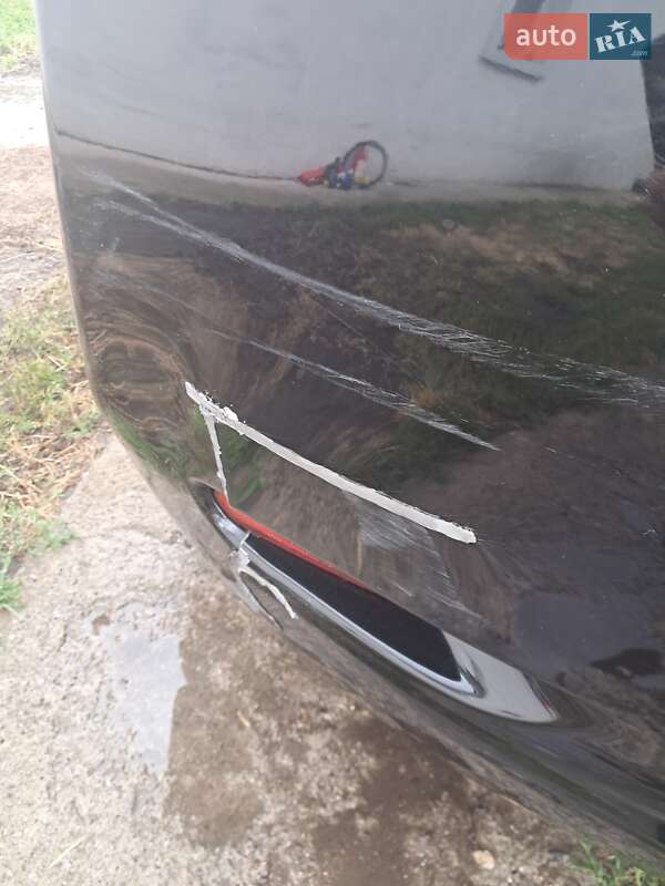 Хетчбек Nissan Leaf 2011 в Черкасах фото 13 Хетчбек Nissan Leaf 2011 в Черкасах