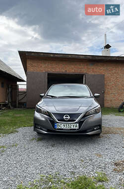 Хетчбек Nissan Leaf 2019 в Шептицькому
