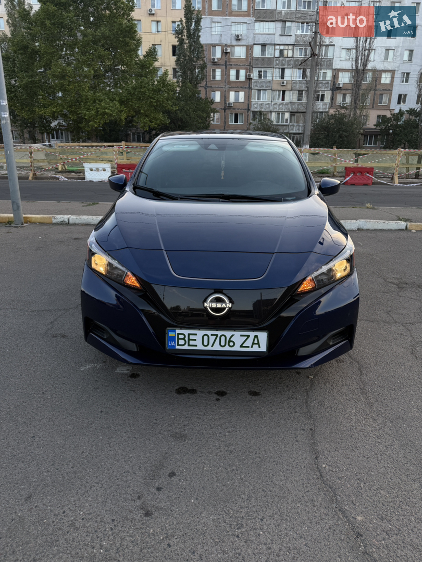 2022 Nissan Leaf - фото 1