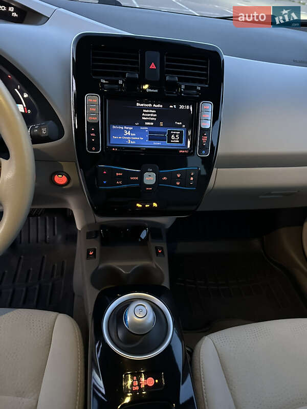 Хетчбек Nissan Leaf 2016 в Києві