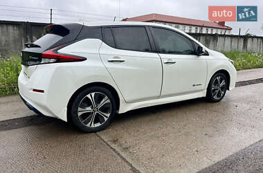 Хетчбек Nissan Leaf 2019 в Львові