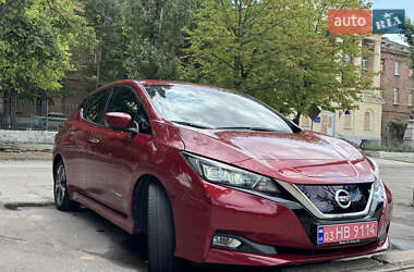 Хэтчбек Nissan Leaf 2018 в Николаеве
