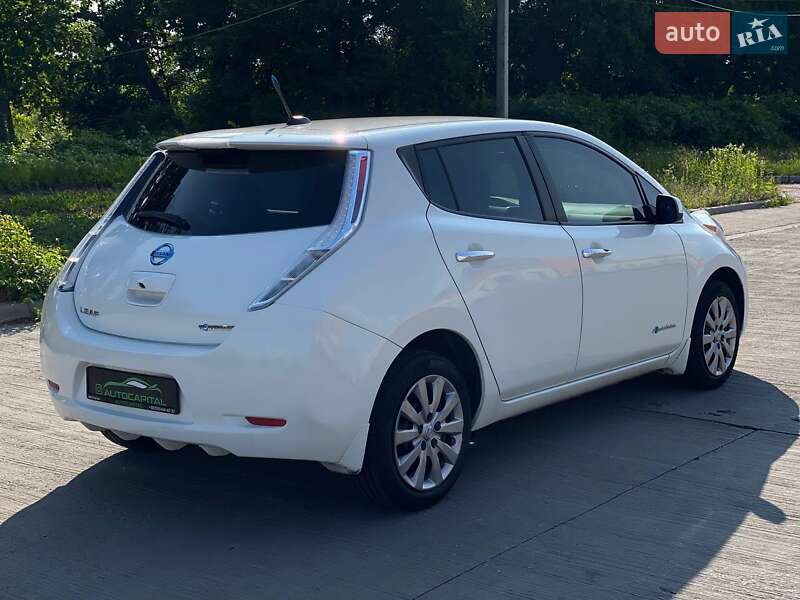 Хетчбек Nissan Leaf 2013 в Києві