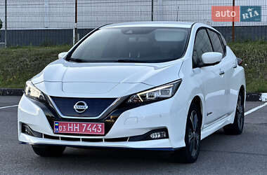 Хэтчбек Nissan Leaf 2020 в 