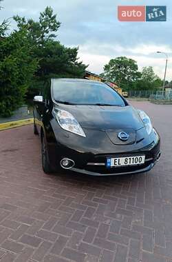 Хэтчбек Nissan Leaf 2015 в 