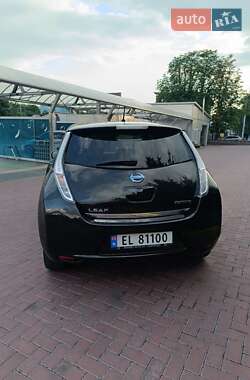 Хэтчбек Nissan Leaf 2015 в 