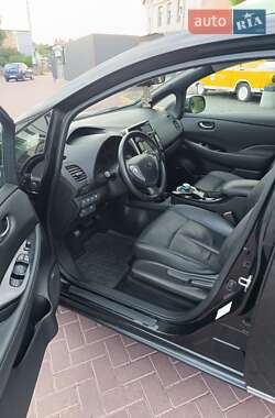 Хэтчбек Nissan Leaf 2015 в 
