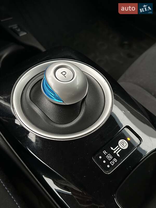 Хэтчбек Nissan Leaf 2014 в Белогородке