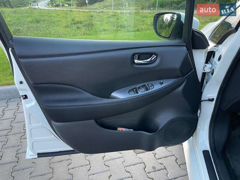 Хетчбек Nissan Leaf 2020 в Тернополі
