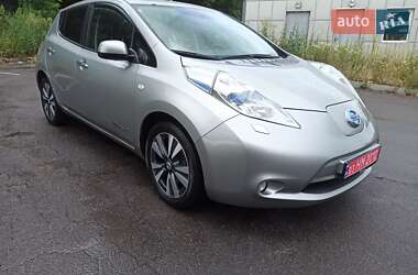 Хетчбек Nissan Leaf 2015 в Вінниці