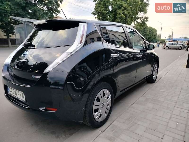 Хетчбек Nissan Leaf 2014 в Черкасах