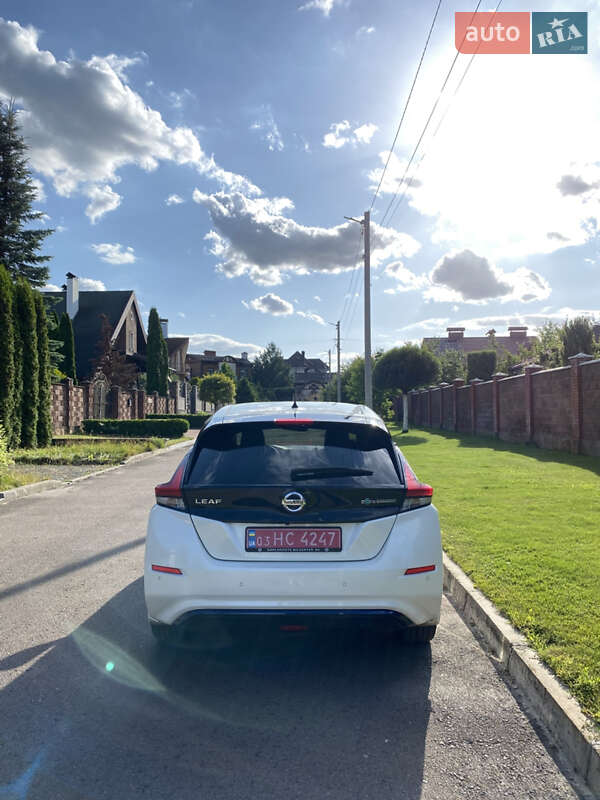 Хэтчбек Nissan Leaf 2020 в Ровно