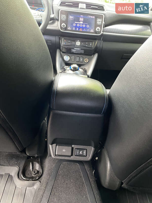 Хэтчбек Nissan Leaf 2020 в Ровно