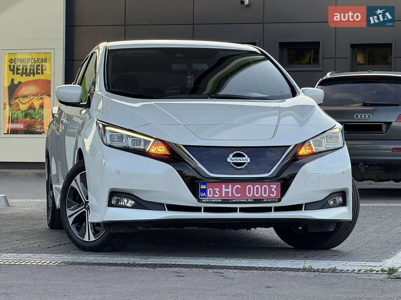 Хэтчбек Nissan Leaf 2018 в Дрогобыче