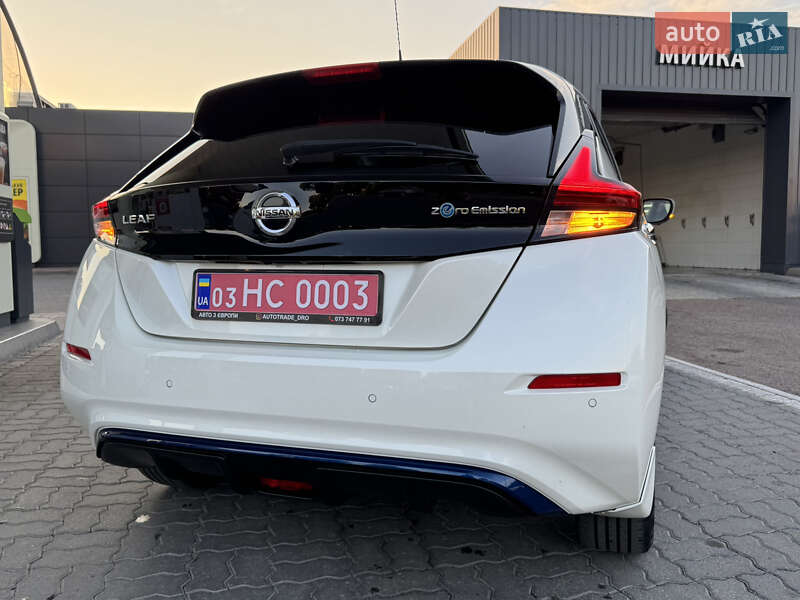 Хэтчбек Nissan Leaf 2018 в Дрогобыче